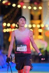 BIB: 100, 203
                            <button type="button" onclick="openModal(21772761)" class="btn btn-primary btn-sm float-right btn-popup" data-toggle="modal" data-target=".modal-high-quality">
                        <i class="fas fa-shopping-cart"></i> Add to Cart
                    </button>
                                            <button type="button" onclick="isThisMe(21772761, true)" class="btn btn-success btn-sm float-right btn-popup btn-isme hidden" data-toggle="tooltip" data-placement="bottom" title="นี่คือรูปของคุณใช่ไหม คลิกที่นี่เพื่อเอาเข้าอัลบั้ม">
                        <i class="fas fa-plus"></i> Add to album
                    </button>
                    <button type="button" onclick="isThisMe(21772761, false)" class="btn btn-warning btn-sm float-right btn-popup btn-isnotme hidden">
                        <i class="fas fa-ban"></i> Remove from album
                    </button>